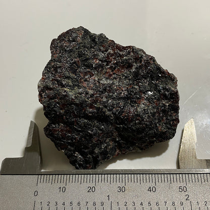 GARNET AMPHIBOLITE FROM EPTELAND, NORWAY 76g MF1456
