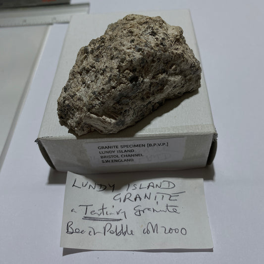 LUNDY ISLAND GRANITE BRITISH PALEOGENE VOLCANIC PROVINCE, 138g MF1451