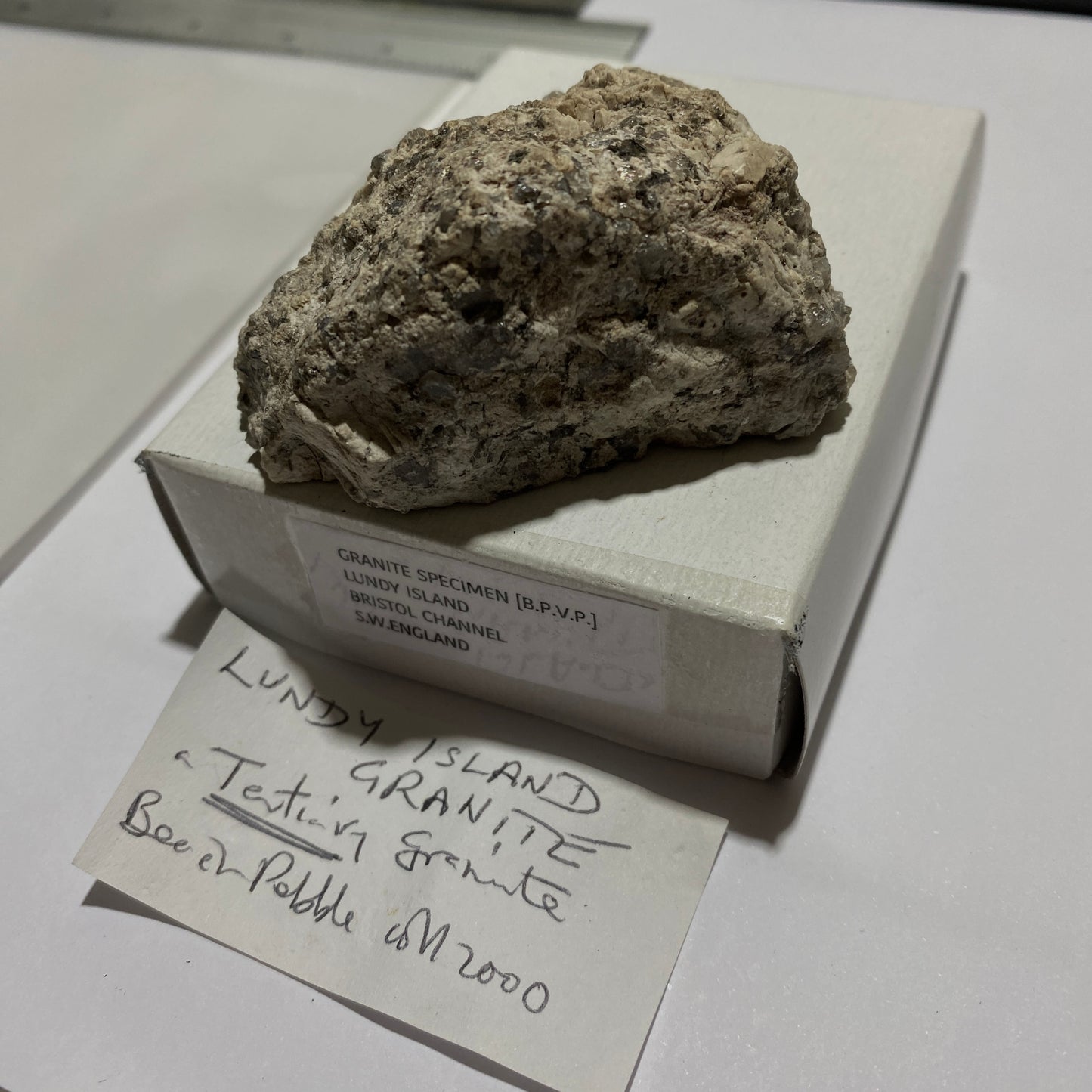 LUNDY ISLAND GRANITE BRITISH PALEOGENE VOLCANIC PROVINCE, 138g MF1451