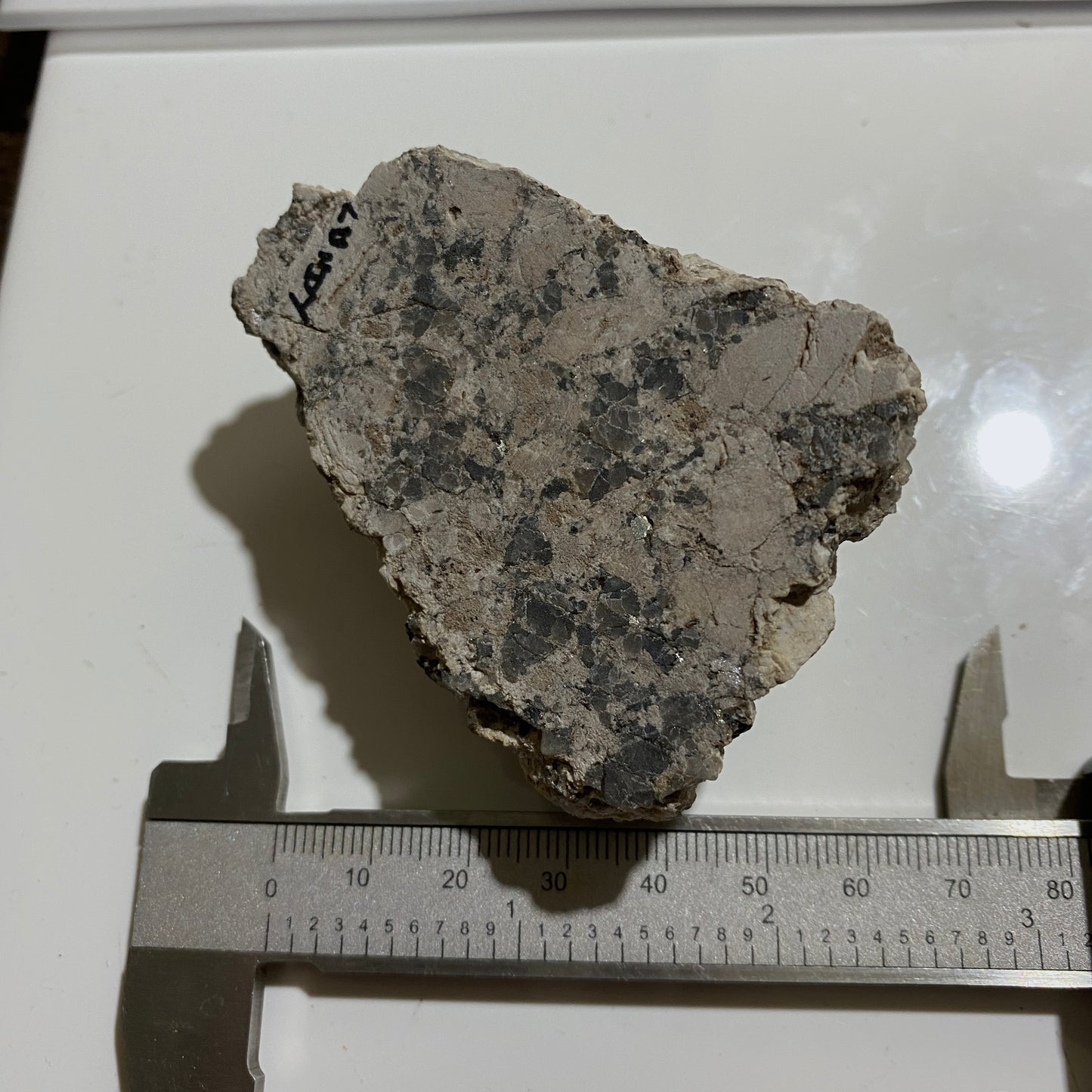 LUNDY ISLAND GRANITE BRITISH PALEOGENE VOLCANIC PROVINCE, 138g MF1451