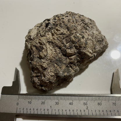 LUNDY ISLAND GRANITE BRITISH PALEOGENE VOLCANIC PROVINCE, 138g MF1451
