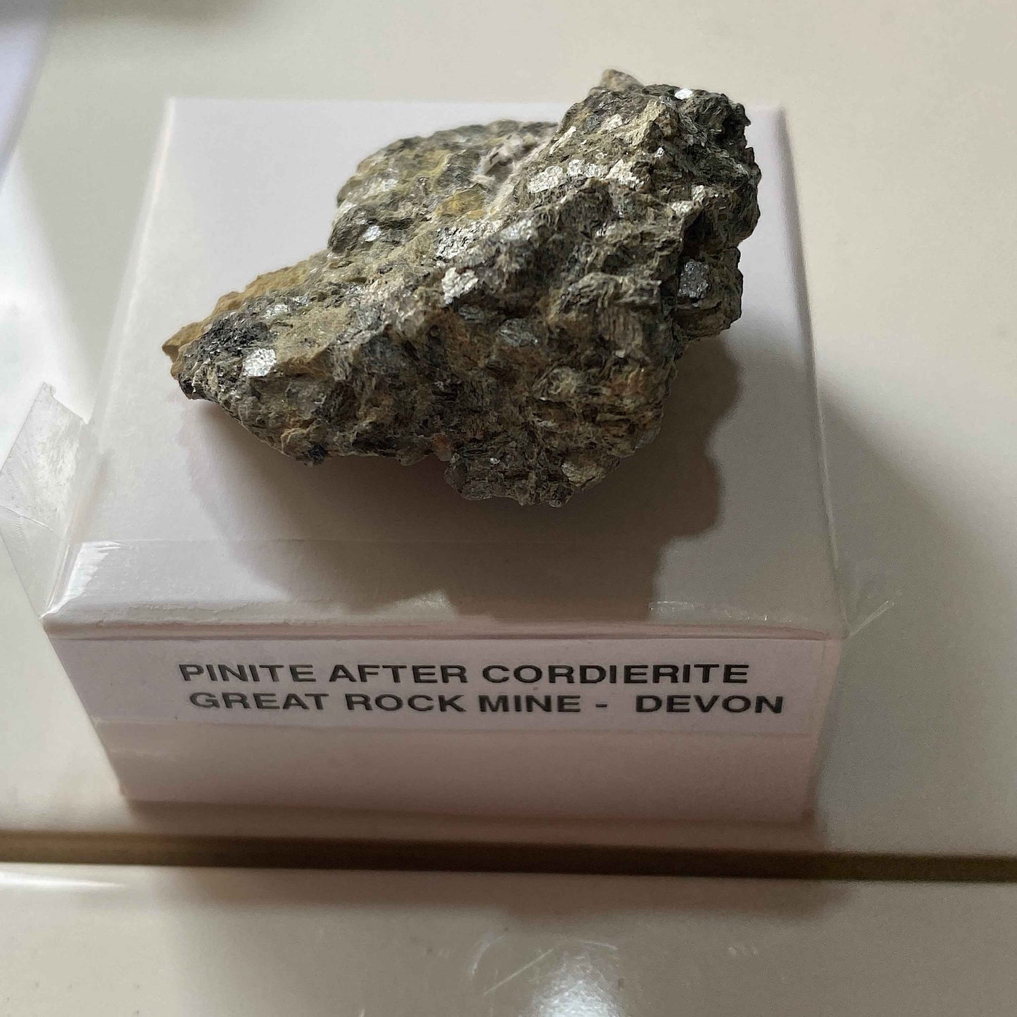 PINITE AFTER CORDIERITE : GREAT ROCK MINE, HENNOCK, TEIGNBRIDGE, DEVON  23g MF5093