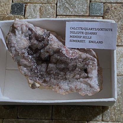 CALCITE/QUARTZ/GOETHITE ETC FROM DULCOTE QUARRY, ENGLAND 72g MF1427