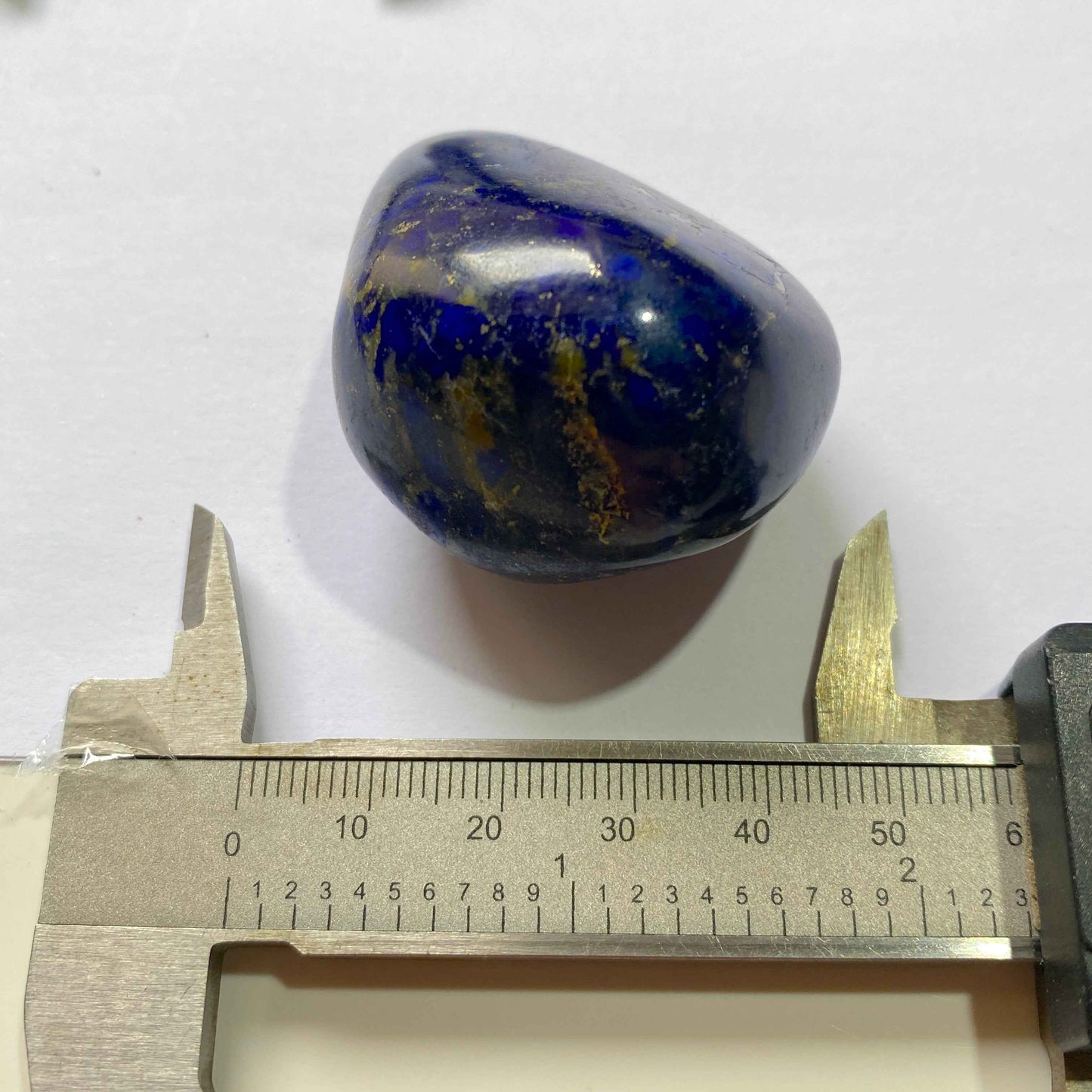 LAPIS LAZULI: LADJUAR MEDAM, BADAKHSHAN, AFGHANISTAN. 72g  MF5094