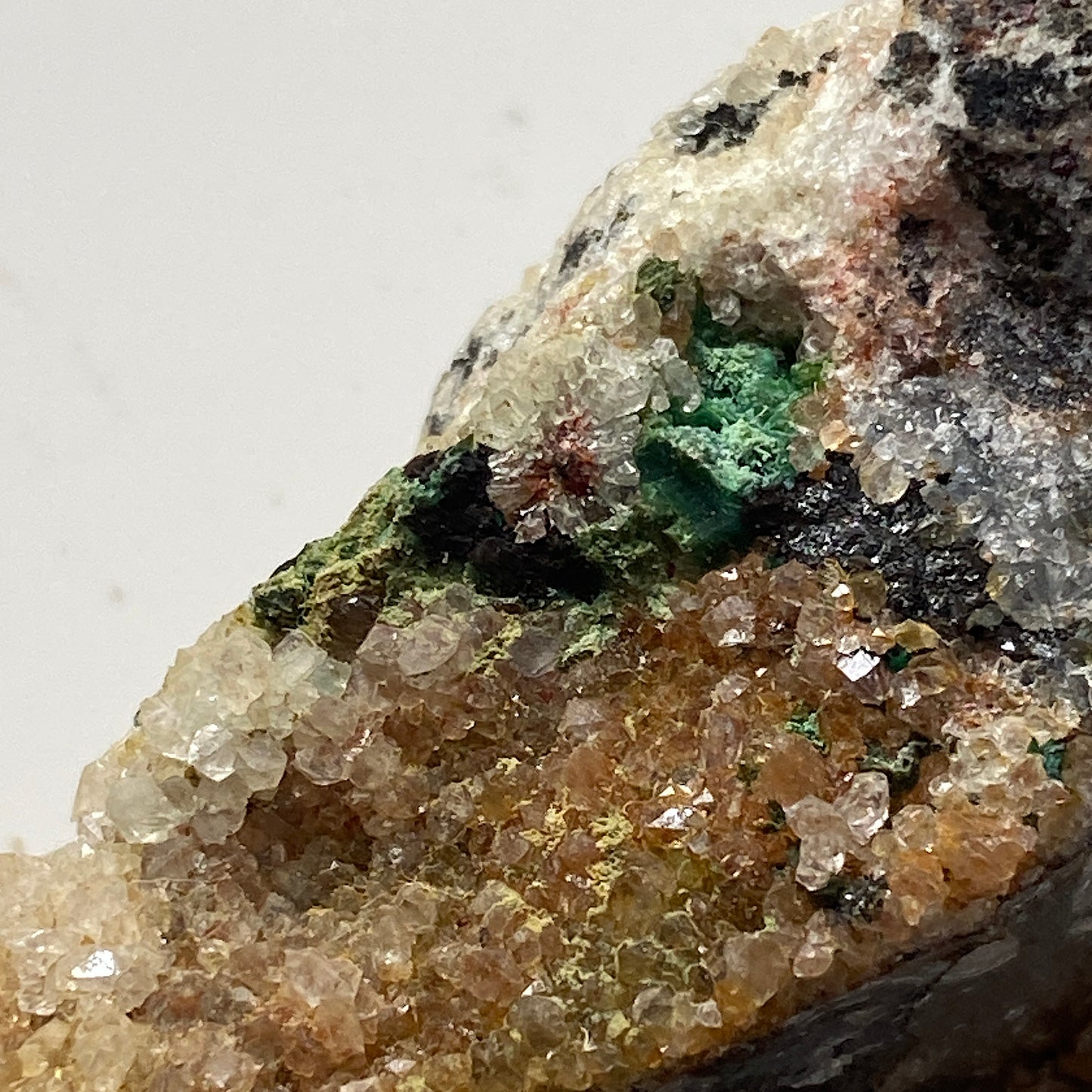 MALACHITE/CUPRITE ETC FROM LEVANT MINE, ST JUST, CORNWALL. 29g. MF5097