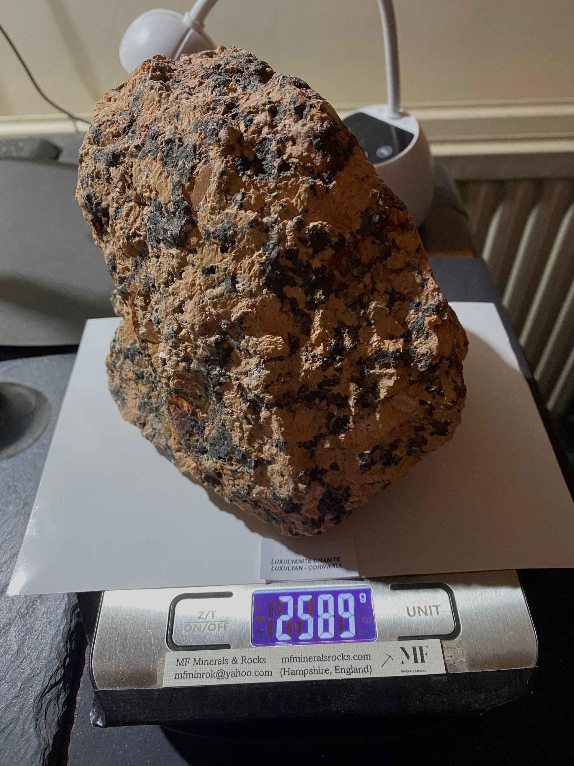 LUXULYANITE GRANITE : LUXULYAN, ST AUSTELL, CORNWALL  HEAVY 2589g  MF5100