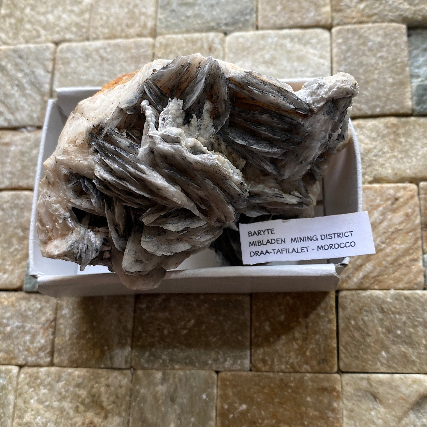 BARYTE - MIBLADEN MINING DISTRICT, DRAA-TAFILALET, MOROCCO