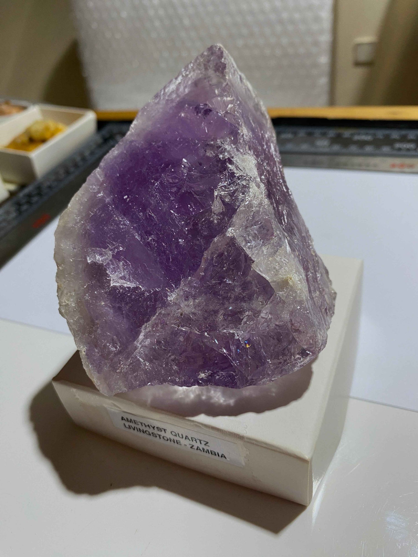 AMETHYST QUARTZ : LIVINGSTONE, SOUTHERN PROVINCE, ZAMBIA. 407g MF5101