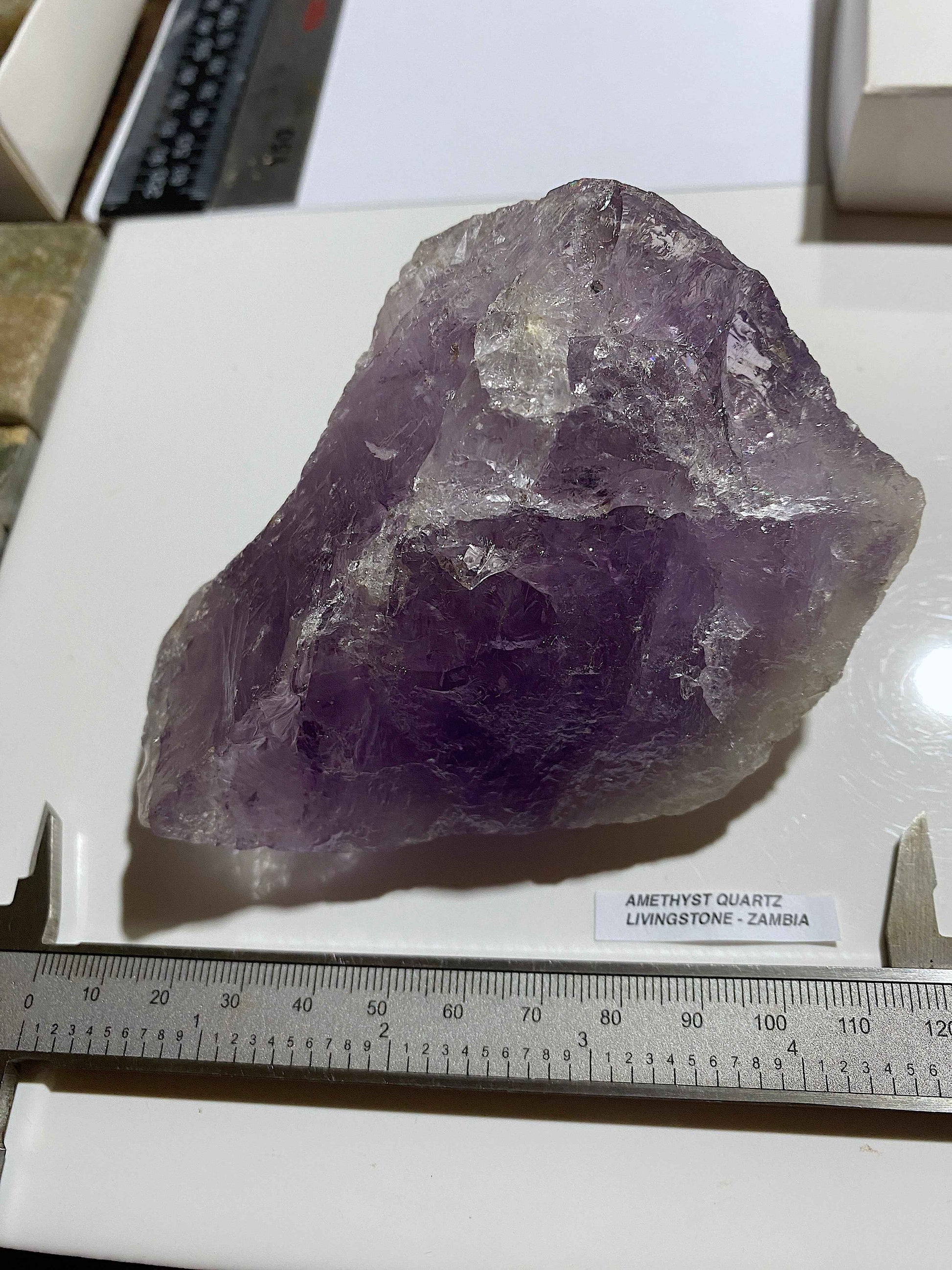 AMETHYST QUARTZ : LIVINGSTONE, SOUTHERN PROVINCE, ZAMBIA. 407g MF5101