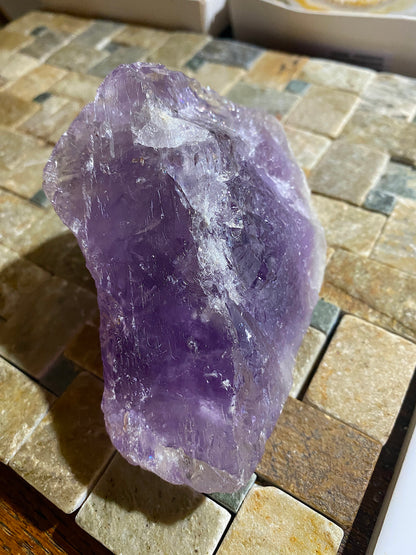 AMETHYST QUARTZ : LIVINGSTONE, SOUTHERN PROVINCE, ZAMBIA. 407g MF5101