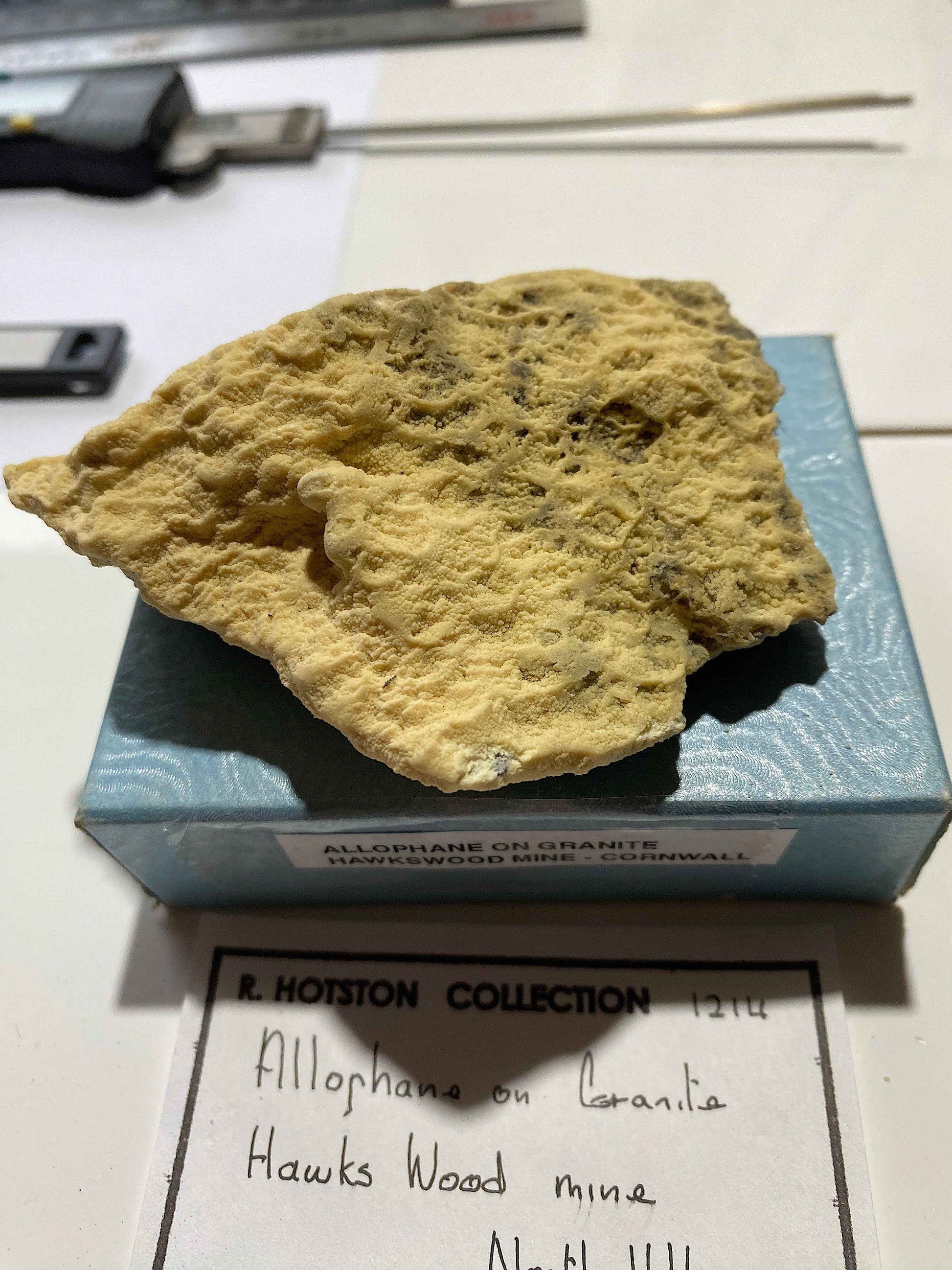 ALLOPHANE [ON GRANITE] : HAWKSWOOD MINE, NORTH HILL, CORNWALL  133g. MF5102