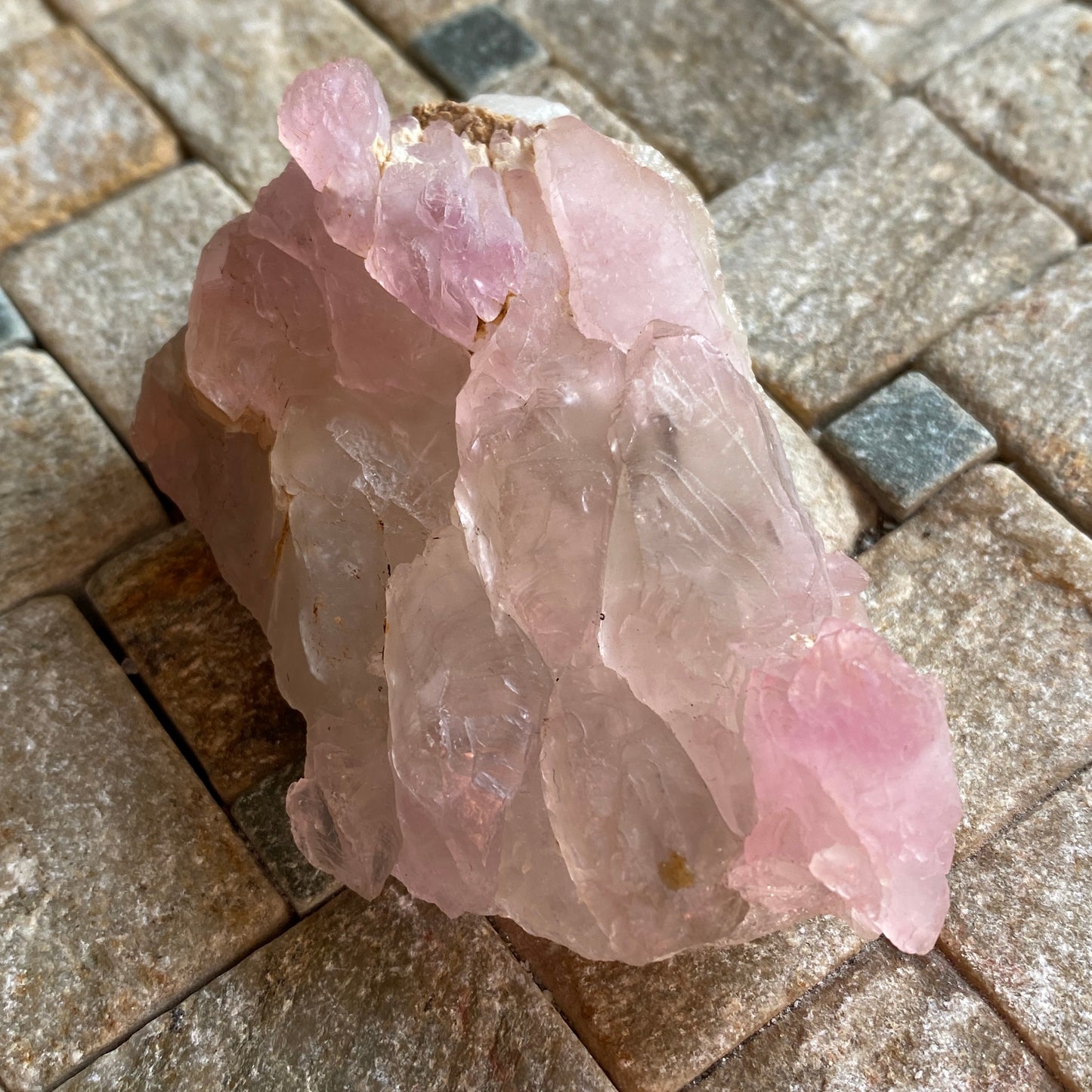 ROSE QUARTZ, TAQUARAL, ITINGA, MINAS GERAIS, BRAZIL 88g MF1926