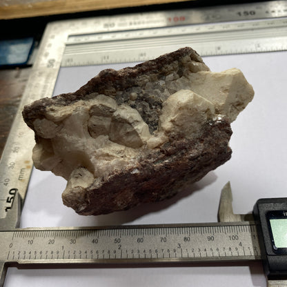 ANALCIME AVEC RHODOCHROSITE ETC DU QUÉBEC, CANADA 254g MF6624