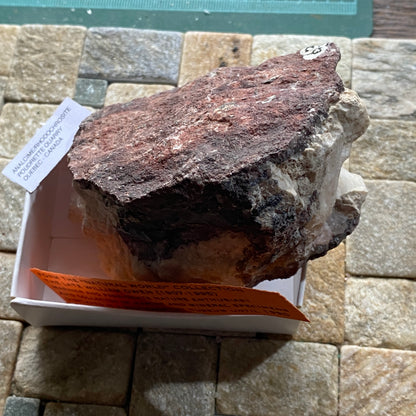 ANALCIME AVEC RHODOCHROSITE ETC DU QUÉBEC, CANADA 254g MF6624