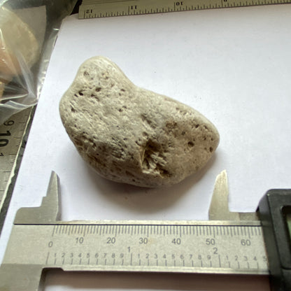 PUMICE [PYROCLASTIC], ISCHIA ISLAND, NAPLES, ITRALY 22g MF1928