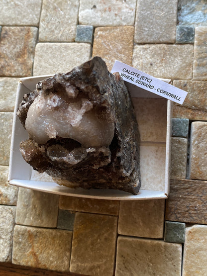 CALCITE [ETC] : WHEAL EDWARD, BOTALLACK, ST JUST, CORNWALL  252g. MF5106