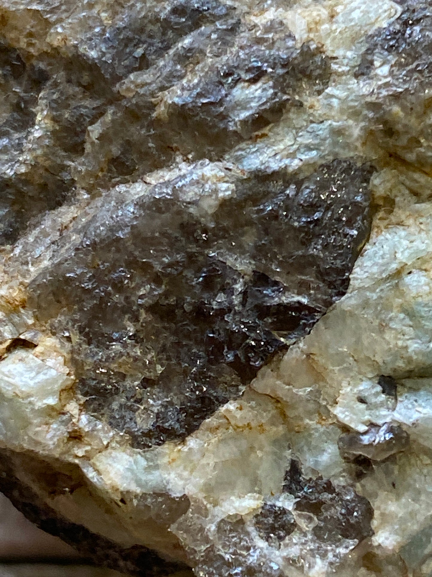 AMAZONITE WITH FRANKLINITE : FRANKLIN MINE, SUSSEX COUNTY, NEW JERSEY, U.S.A. 128g. MF5109