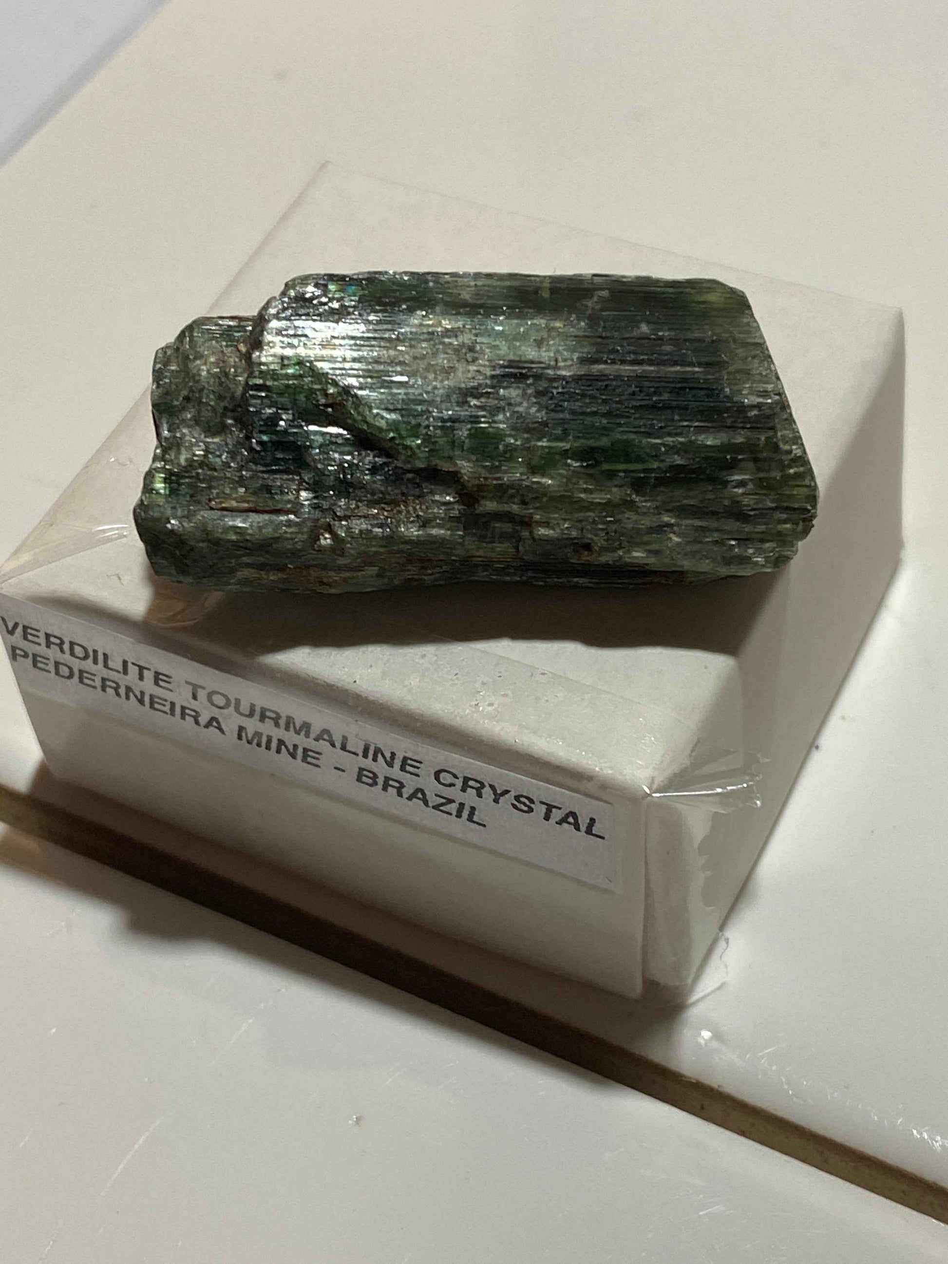 VERDILITE TOURMALINE CRYSTAL : PEDERNEIRA MINE, MINAS GERAIS, BRAZIL. §0g mf5116