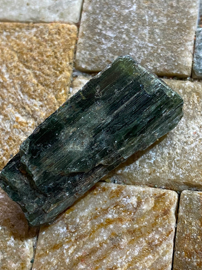 VERDILITE TOURMALINE CRYSTAL : PEDERNEIRA MINE, MINAS GERAIS, BRAZIL. §0g mf5116