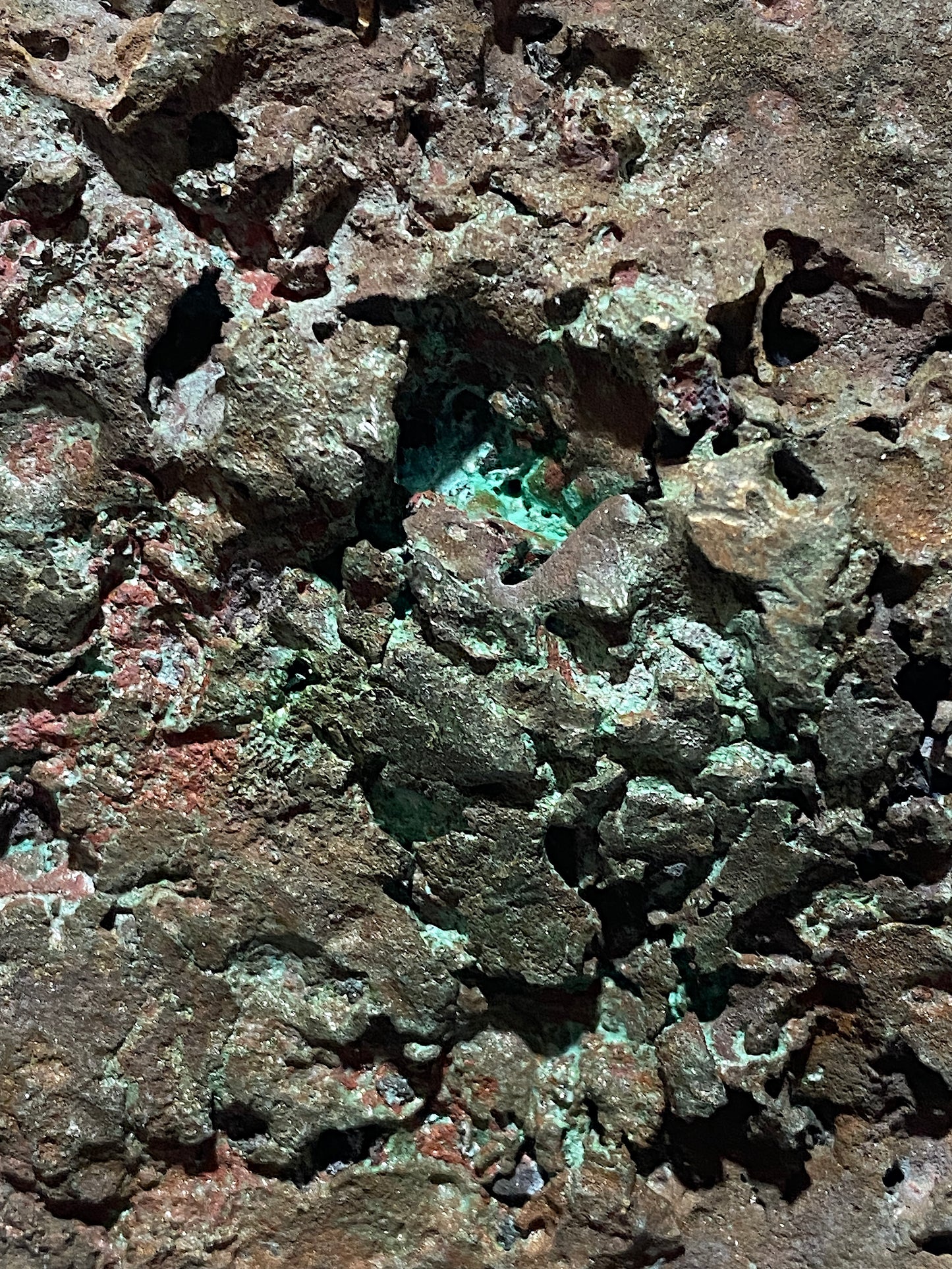 FASCINATING VERY DENSE COPPER BASED SPECIMEN FROM GREAT WORKS MINE, CORNWALL. 1875g MF5119