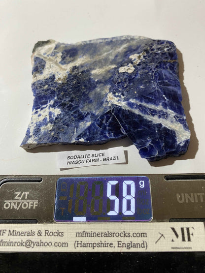 SODALITE [SLICE] : HIASSU FARM, ITAJUPO COLONIA, BAHIA, BRAZIL. 58g. MF5120