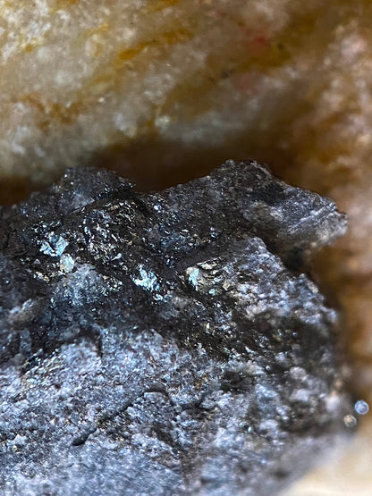REINERITE/TENNANTITE/GERMANITE [ETC] : TSUMEB MINE, OSHIKOTO, NAMIBIA. MF5122