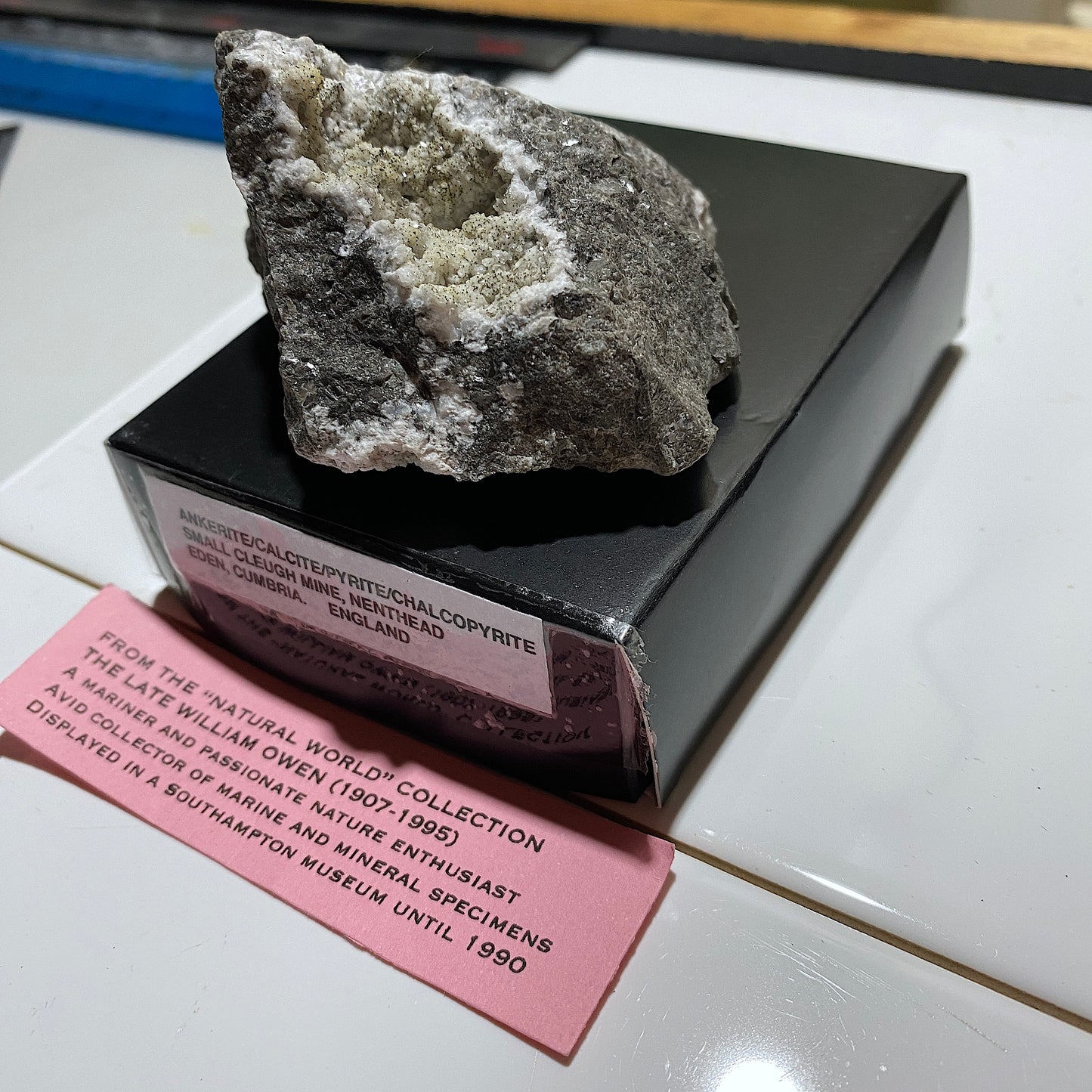 ANKERITE/CALCITE/PYRITE/CHALCOPYRITE SMALLCLEUGH MINE. 186g MF1419