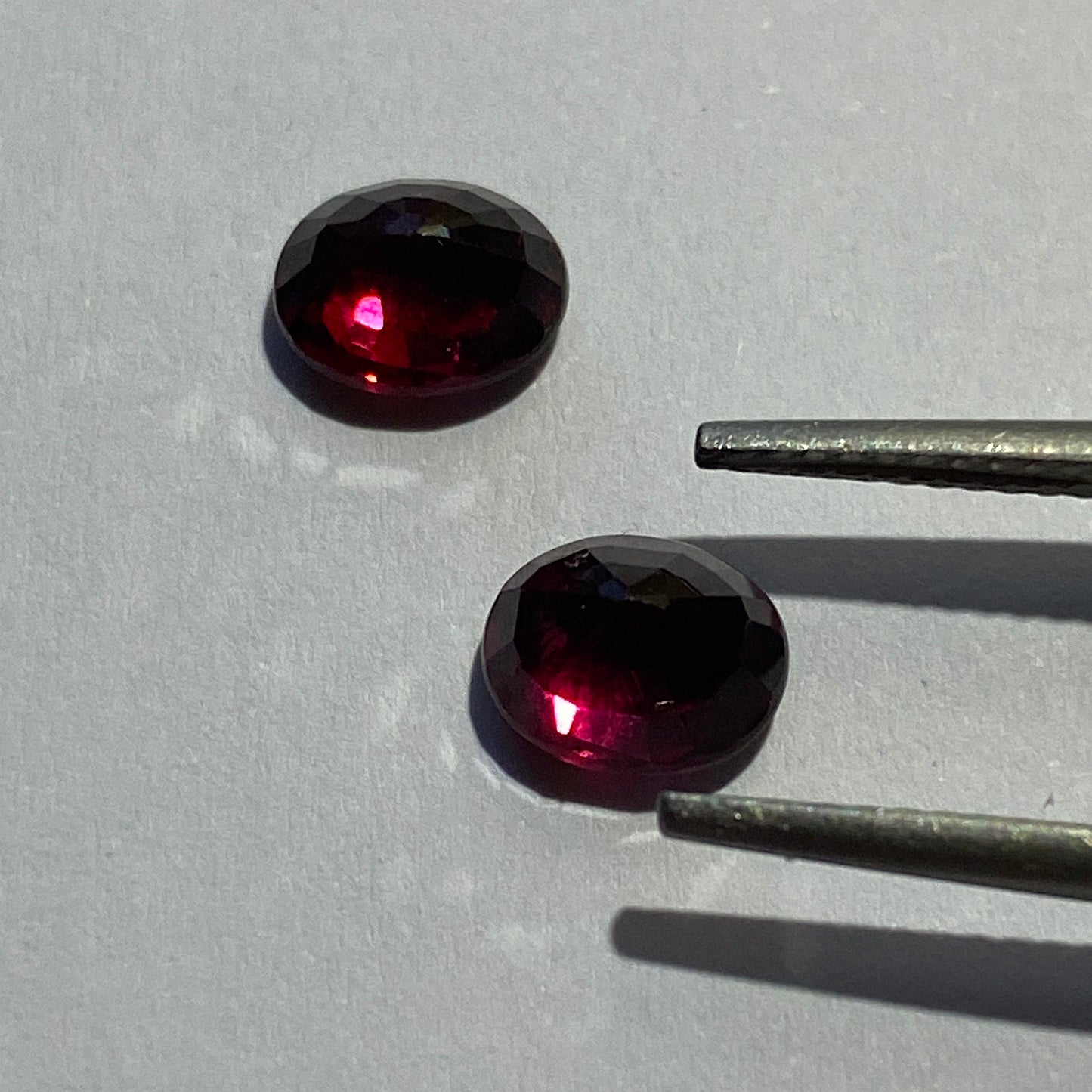 RHODOLITE GARNET GEMSTONES x PAIR - UMBA RIVER, TANZANIA 3.10Ct MFG5136