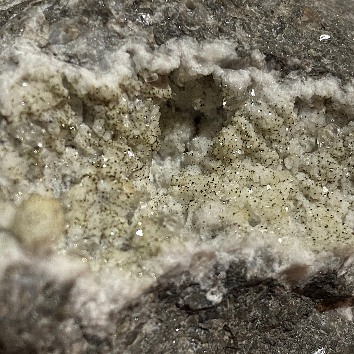 ANKERITE/CALCITE/PYRITE/CHALCOPYRITE SMALLCLEUGH MINE. 186g MF1419