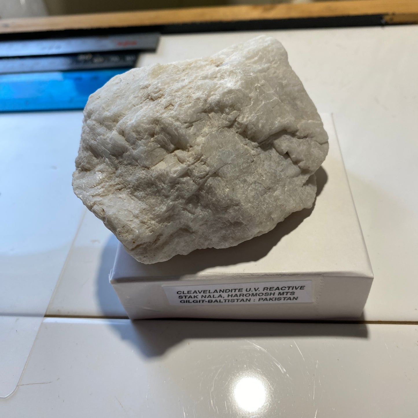 CLEAVELANDITE : STAK NALA, HAROMOSH MTS., GILGIT-BALTISTAN, PAKISTAN 283g MF4502