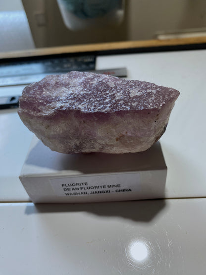 FLUORITE FROM DE'AN FLUORITE MINE, WASHAN, JIANGXI, CHINA. 175g MF5129