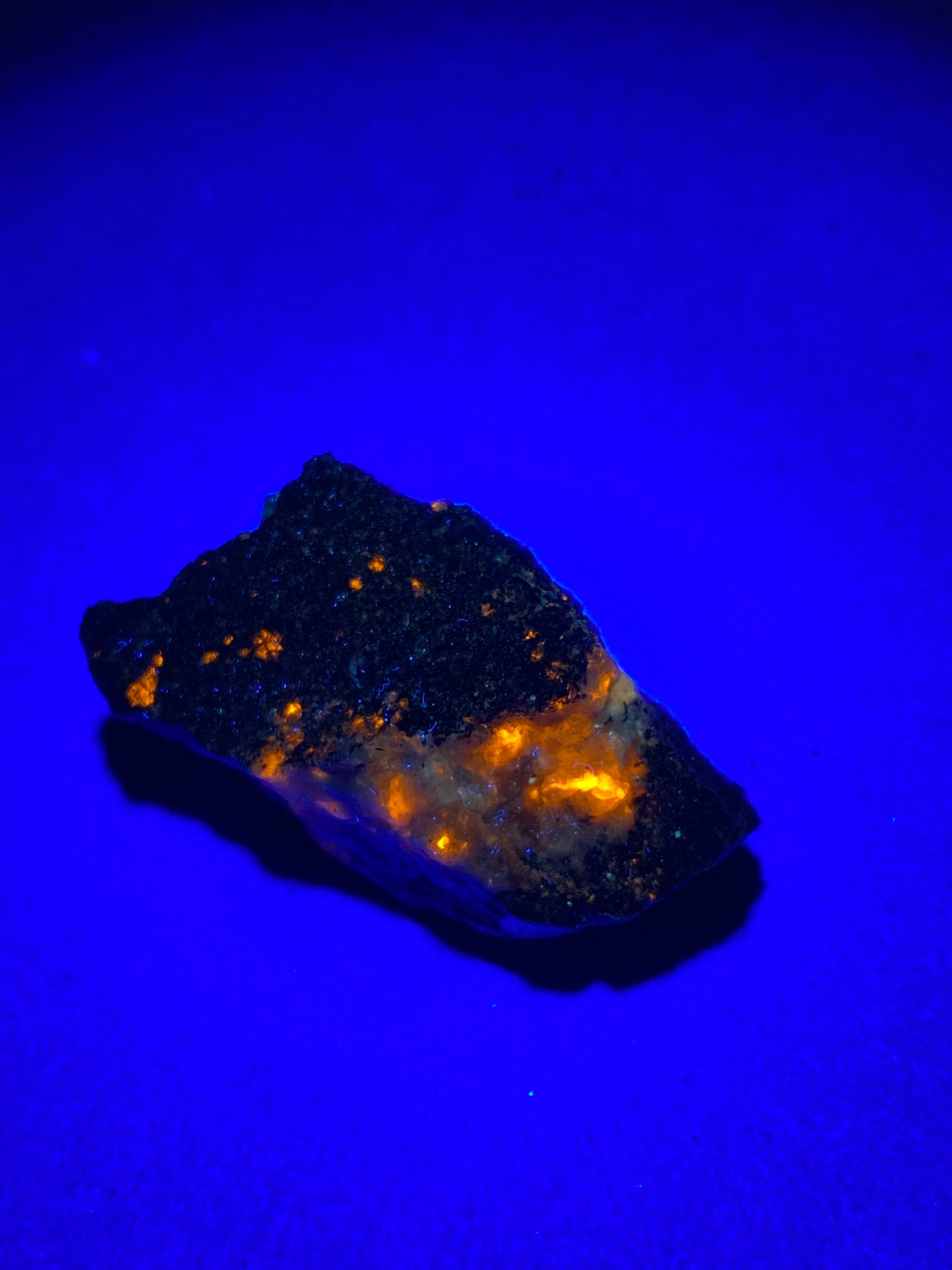 VUONNETITE WITH SODALITE [ETC] : KVANEFJELD, ILIMAUSSAQ COMPLEX, GREENLAND 13g MF5133