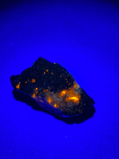 VUONNETITE WITH SODALITE [ETC] : KVANEFJELD, ILIMAUSSAQ COMPLEX, GREENLAND 13g MF5133