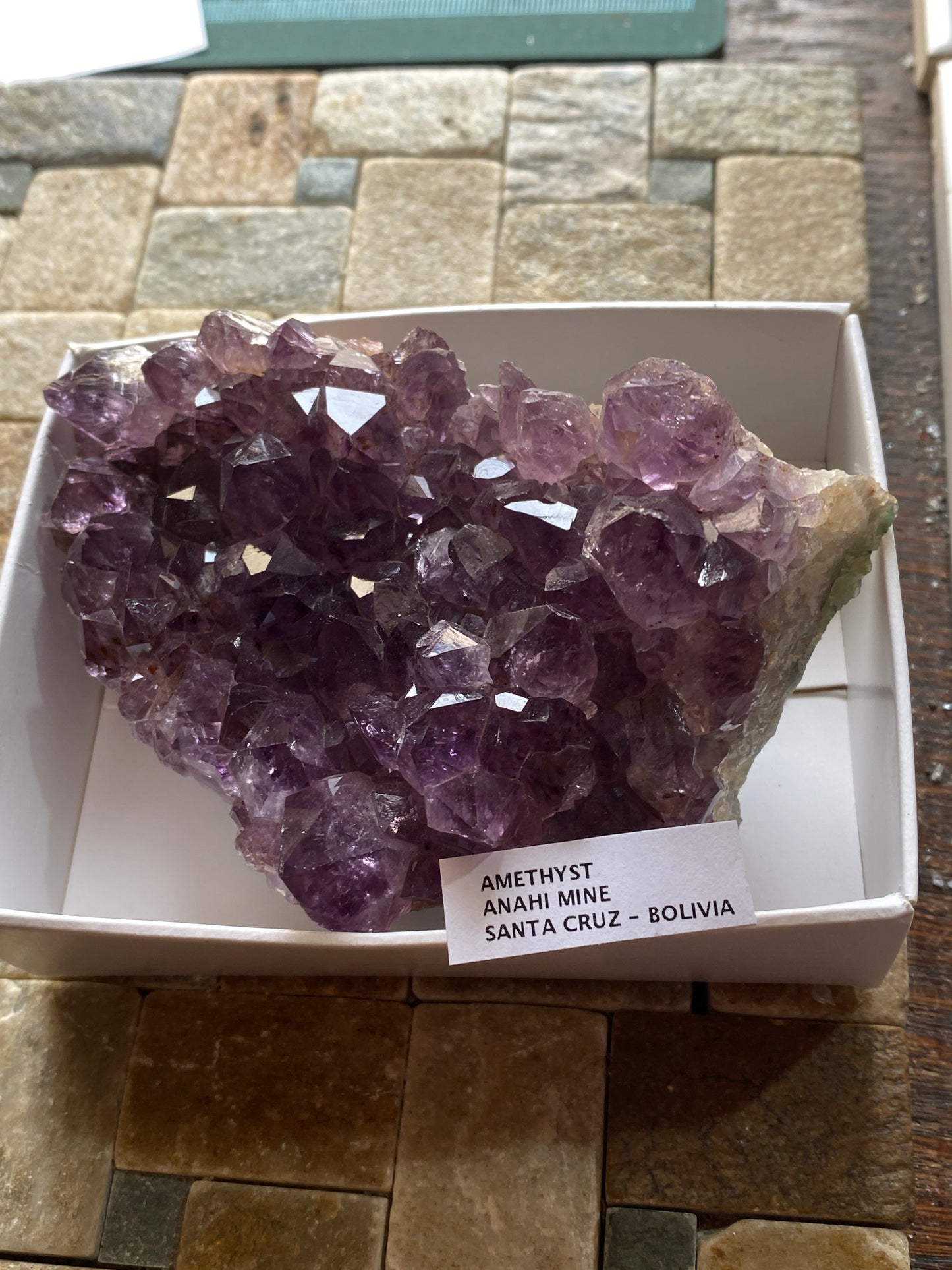 AMETHYST QUARTZ : ANINI MINE, SANTA CRUZ, BOLIVIA. 317g. MF5135