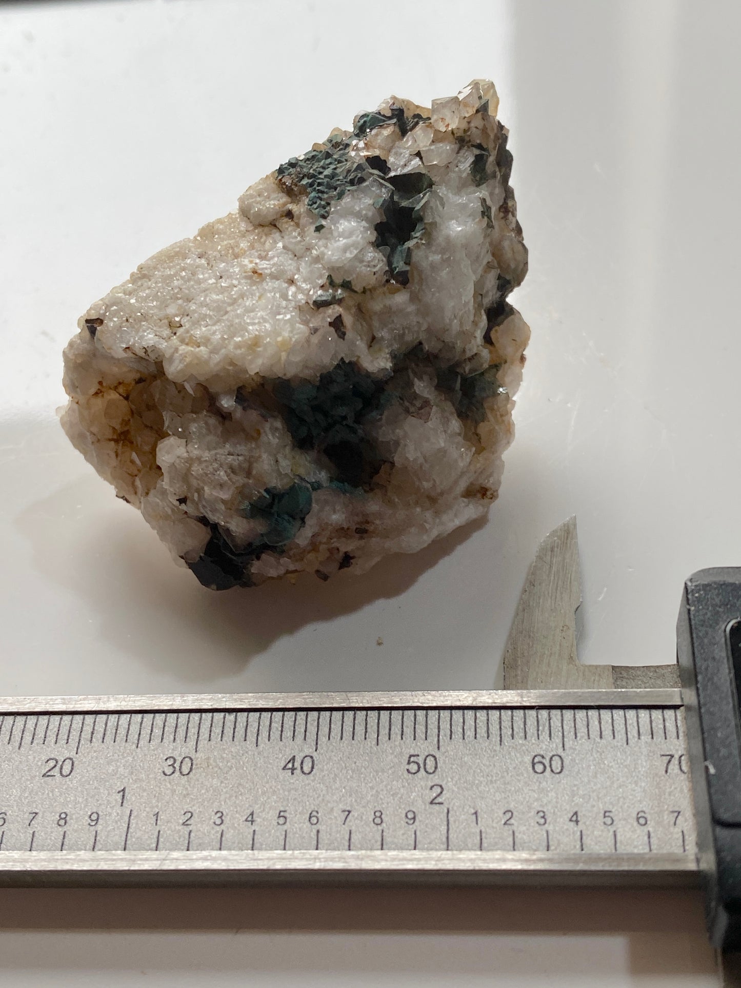 PSEUDOMALACHITE : OLD SADDLEBACK MINE, BLENCATHRA, CALDBECK, CUMBRIA  51g MF5137