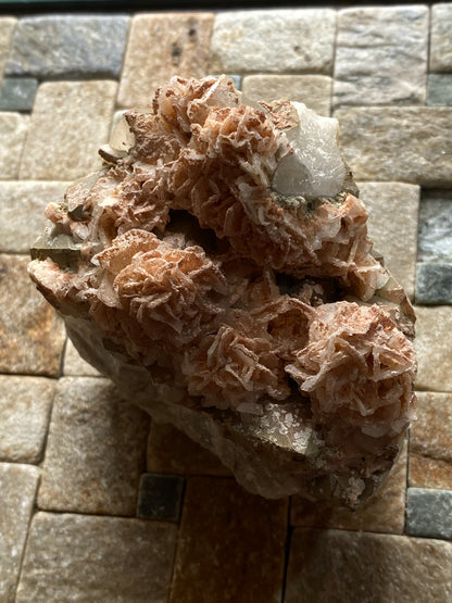 CALCITE SOUGHT AFTER SPECIMEN FROM GEEVOR MINE, PENDEEN, CORNWALL 461g MF5138