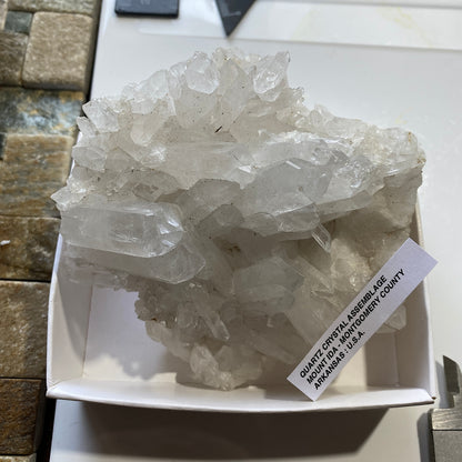 QUARTZ CRYSTAL ASSEMBLAGE - MOUNT IDA, ARKANSAS, U.S.A.  415g MF4512