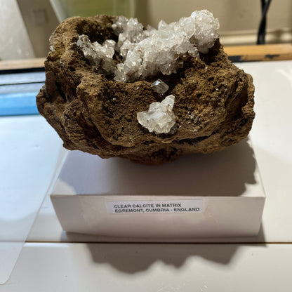 CLEAR CALCITE IN MATRIX : EGREMONT, CUMBRIA, ENGLAND. 527g MF4513