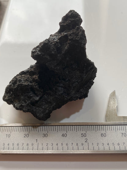 TENNANTITE : LEVANT MINE, PENDEEN, CORNWALL. 98g MF5142