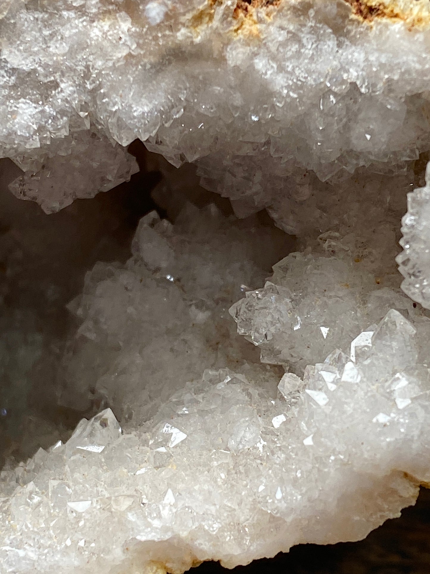 QUARTZ IN GEODE VUG : OJO CALIENTE, ZACATECAS, MEXICO  270g. MF5143
