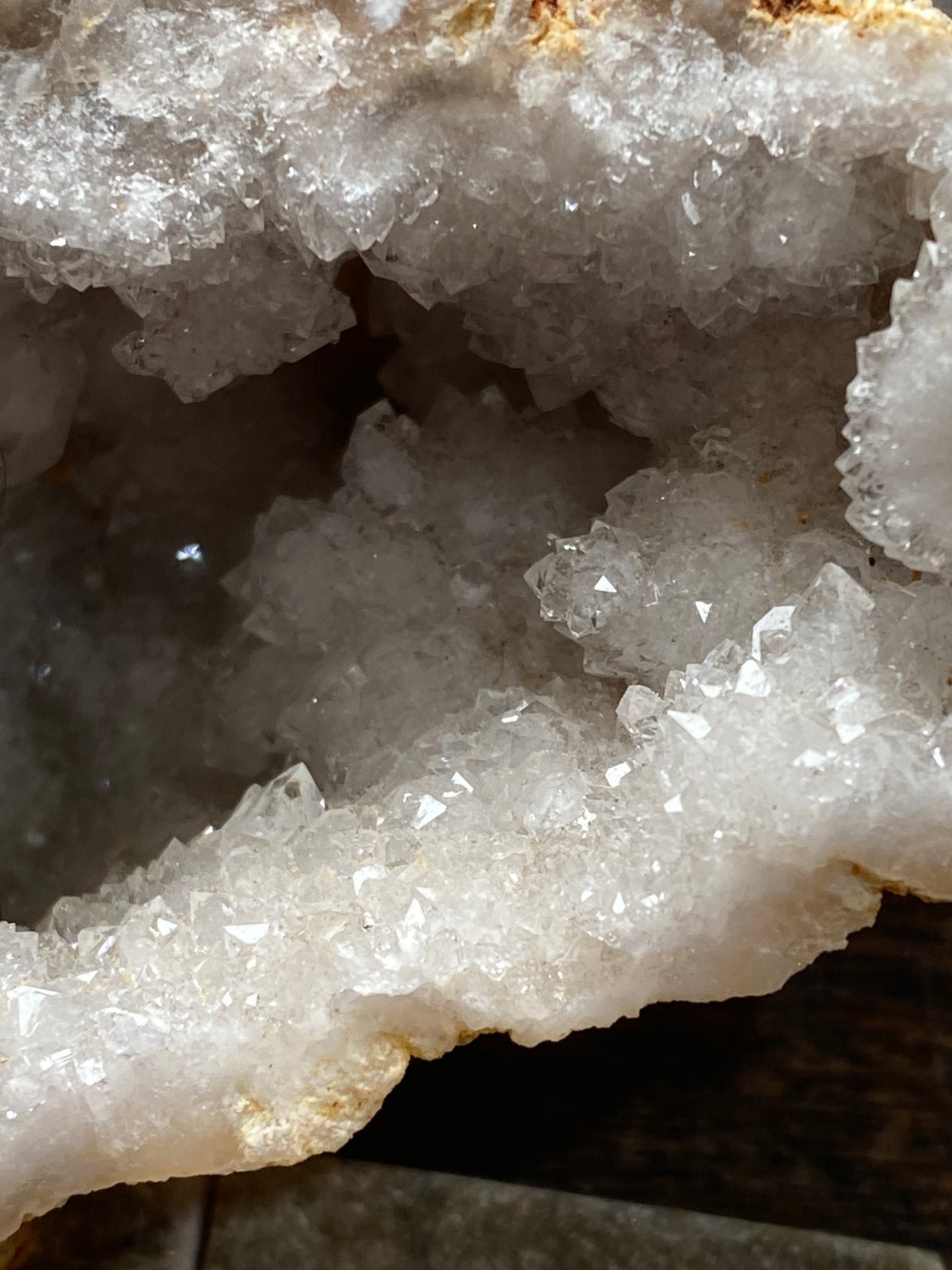QUARTZ IN GEODE VUG : OJO CALIENTE, ZACATECAS, MEXICO  270g. MF5143