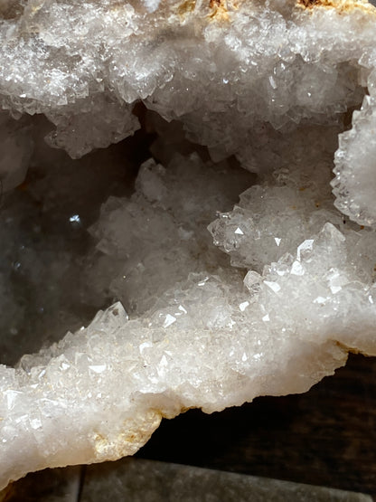 QUARTZ IN GEODE VUG : OJO CALIENTE, ZACATECAS, MEXICO  270g. MF5143