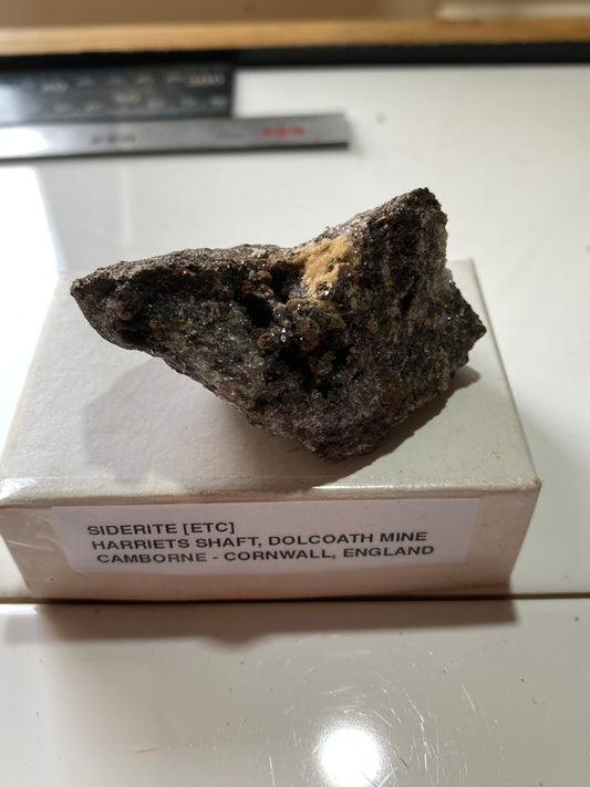 SIDERITE [ETC] : HARRIETS SHAFT, DOLCOATH MINE, ST JUST CORNWALL 57g MF5144