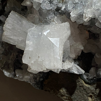 NATROLITE ON MATRIX - POUDRETTE QUARRY, MONT SAINT-HILAIRE, QUEBEC, CANADA 780g MF4517