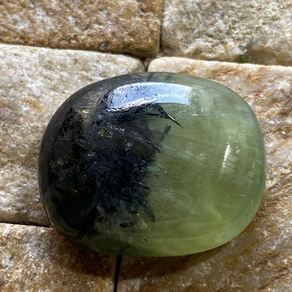 PREHNITE WITH EPIDOTE GEMSTONE : KAYES REGION, MALI, AFRICA LARGE 46.27Ct MFG5478