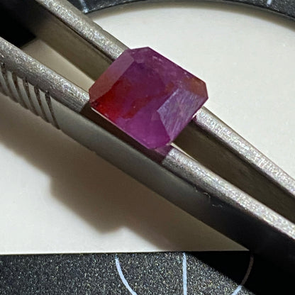 RUBY CORUNDUM NATURAL GEMSTONE - LUC YEN, VIETNAM 2.00Ct MFG5474
