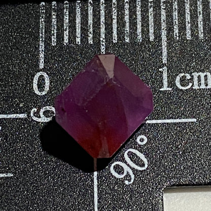 RUBY CORUNDUM NATURAL GEMSTONE - LUC YEN, VIETNAM 2.00Ct MFG5474