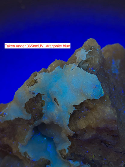 CLINOPTILOLITE WITH ARAGONITE - WHEAL HAZARD, BOTALLACK, CORNWALL  75g MF5157