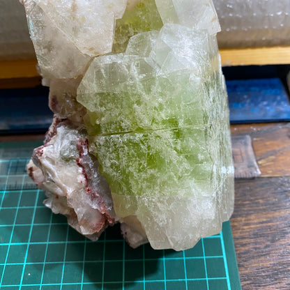 APOPHYLLITE BEAUTIFUL SPECIMEN FROM PUNE DISTRICT, MAHARASHTRA, INDIA. LARGE 1403g MF4188