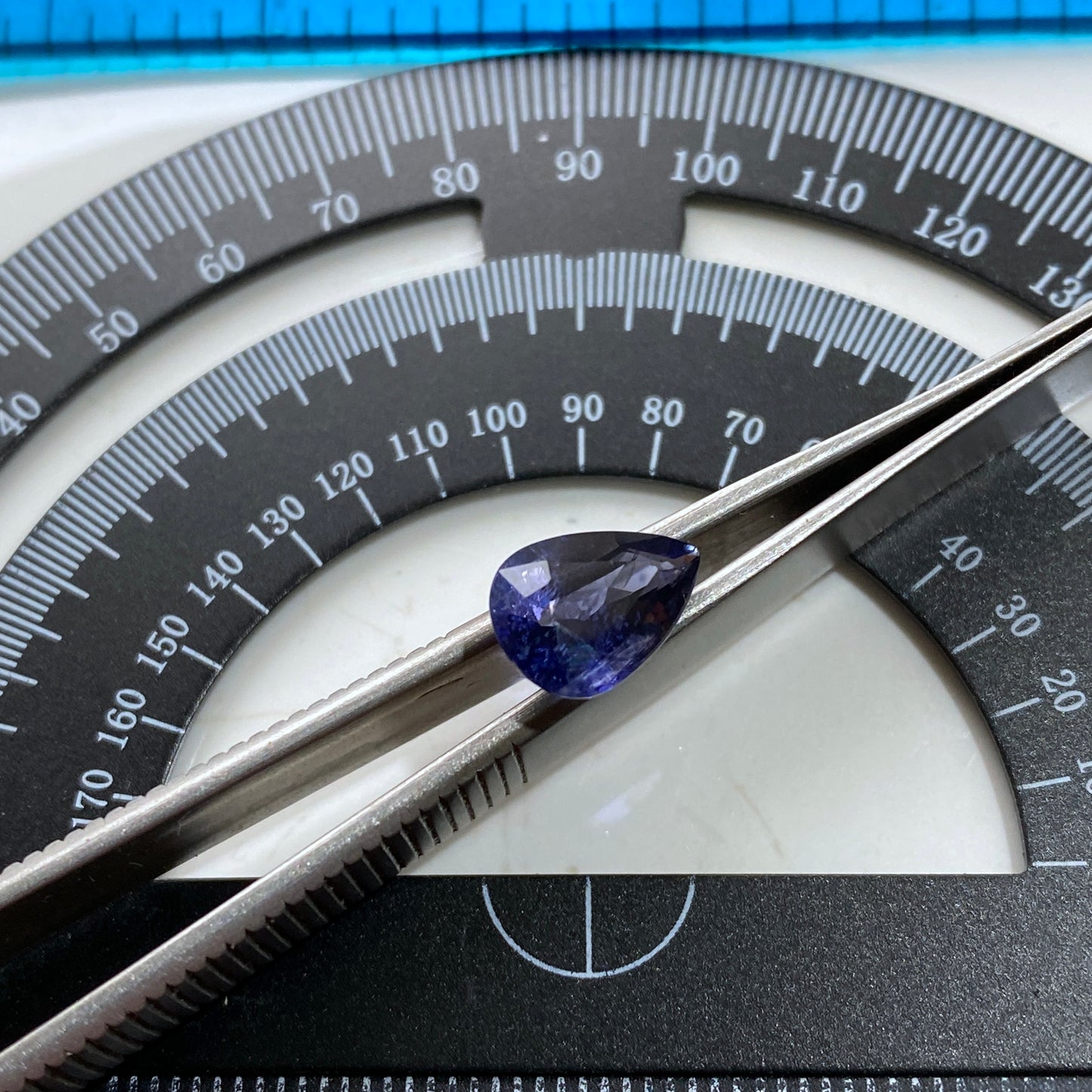 IOLITE NATURAL GEMSTONE - BABATI, MANYARA, TANZANIA 1.98Ct MFG5469